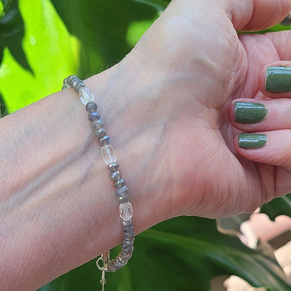 Deb Guyot Genuine Labradorite Diamond Quartz Sterling Silver Bracelet - Picture 3 of 3